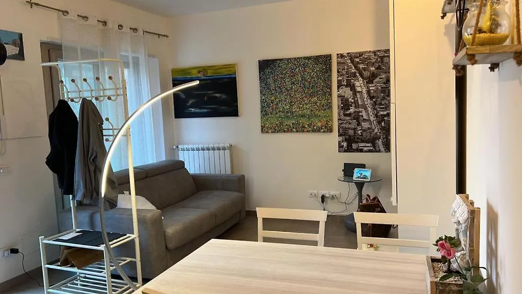 Appartamento Tiny Green Apartament In Rome - Magliana Italia