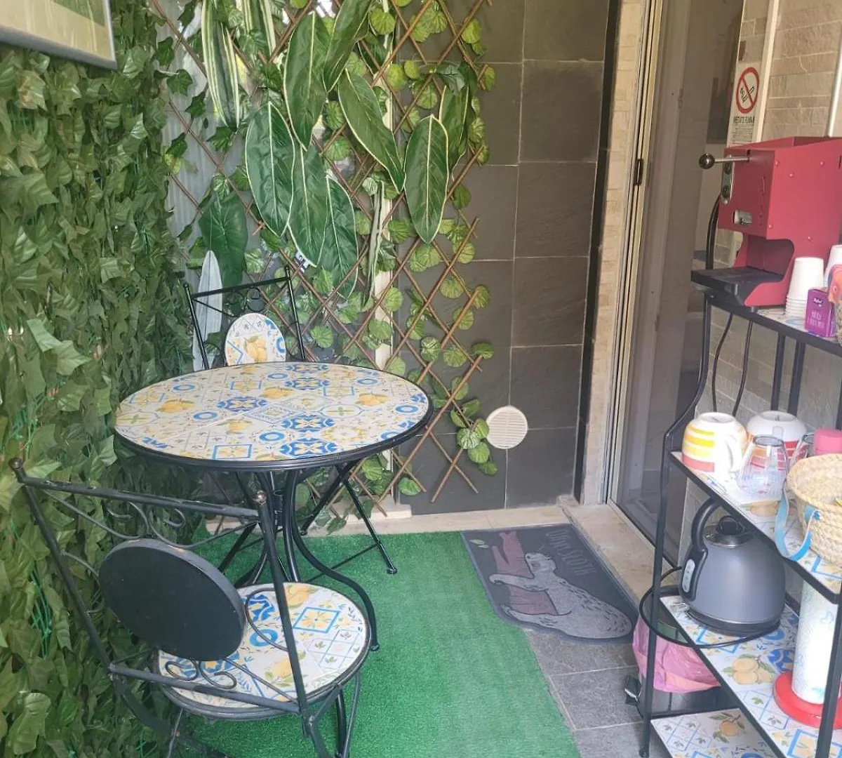 Tiny Green Apartament In Rome - Magliana